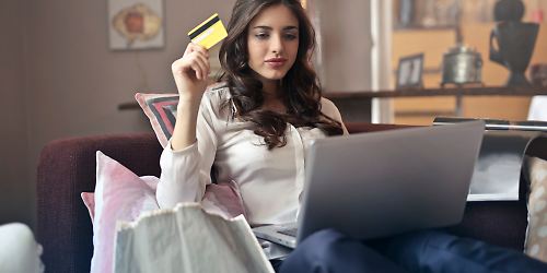 Online-Shopping, Amazon Prime Days, Laptop, Kreditkarte