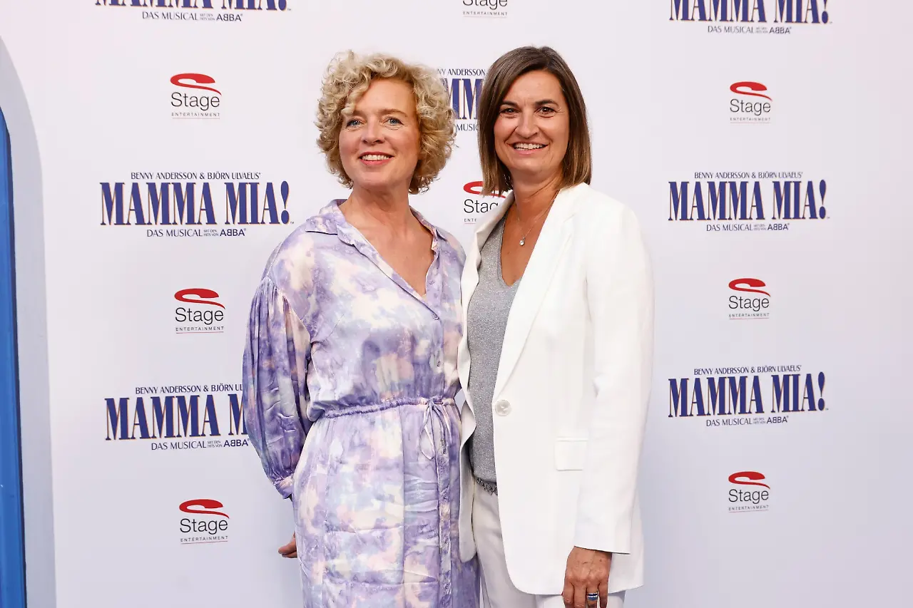 10-Mamma-Mia-Premiere.jpg